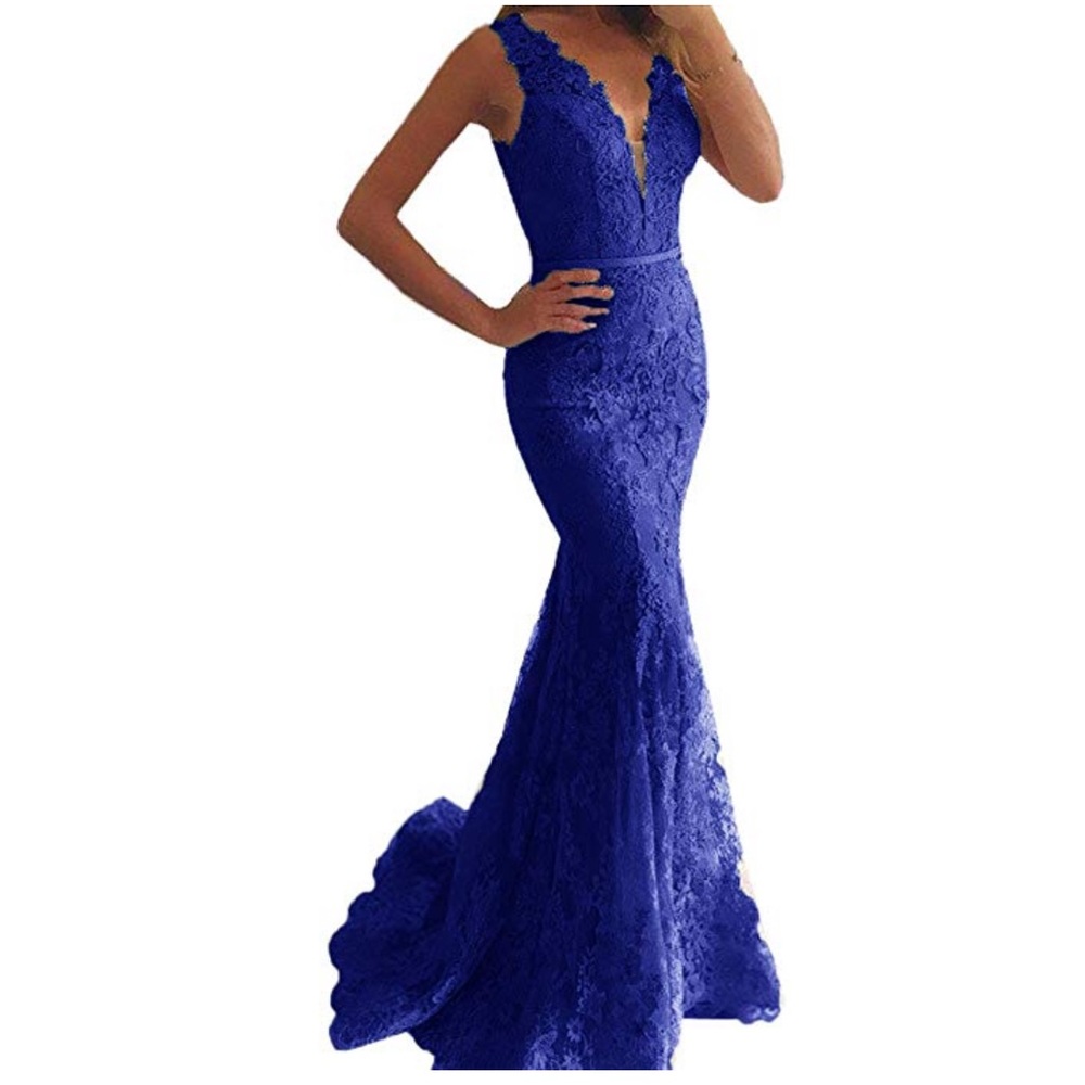 Brand new Beautiful Ball Gown 💙